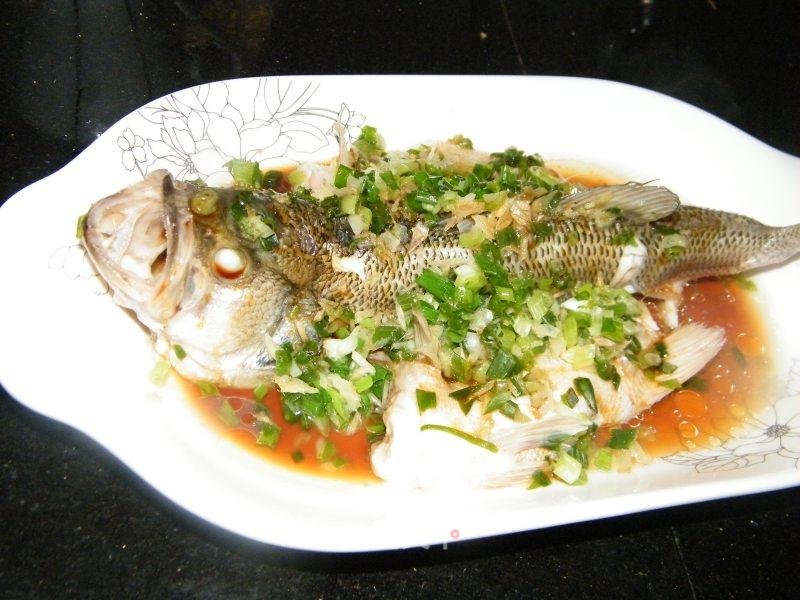 清蒸鲈鱼